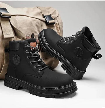 MS809 - Retro Black Martin Boots